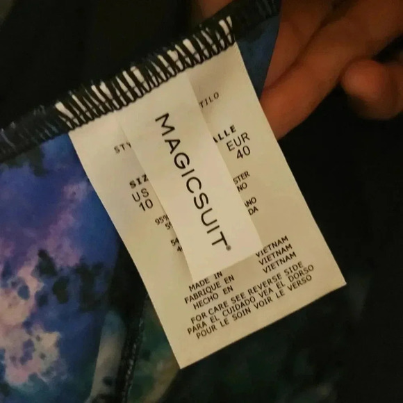 Magic Suit One Piece Bathing Suit NWT! - Picture 3 of 4